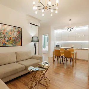 Miku Apartment-sophisticated 2bd At Taiwan Apartment Tirana